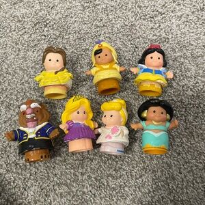 little people songs palace singing music  figures